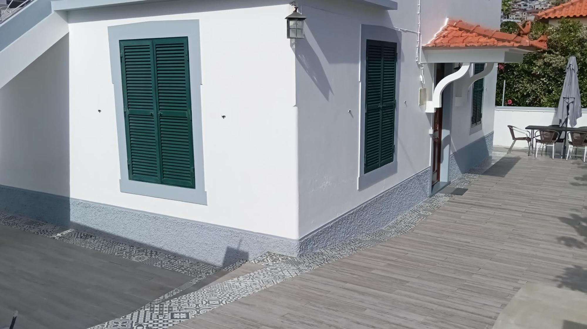 Bus Stop House 82 Φουνκάλ Εξωτερικό φωτογραφία